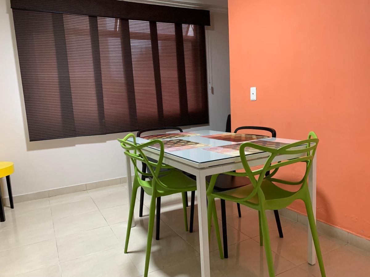 Apartamentos Laureles De La 70 Medellín Kültér fotó