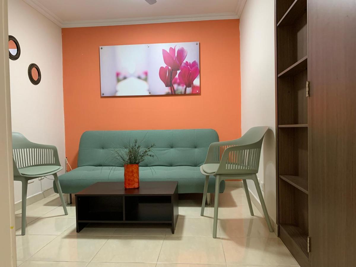 Apartamentos Laureles De La 70 Medellín Kültér fotó