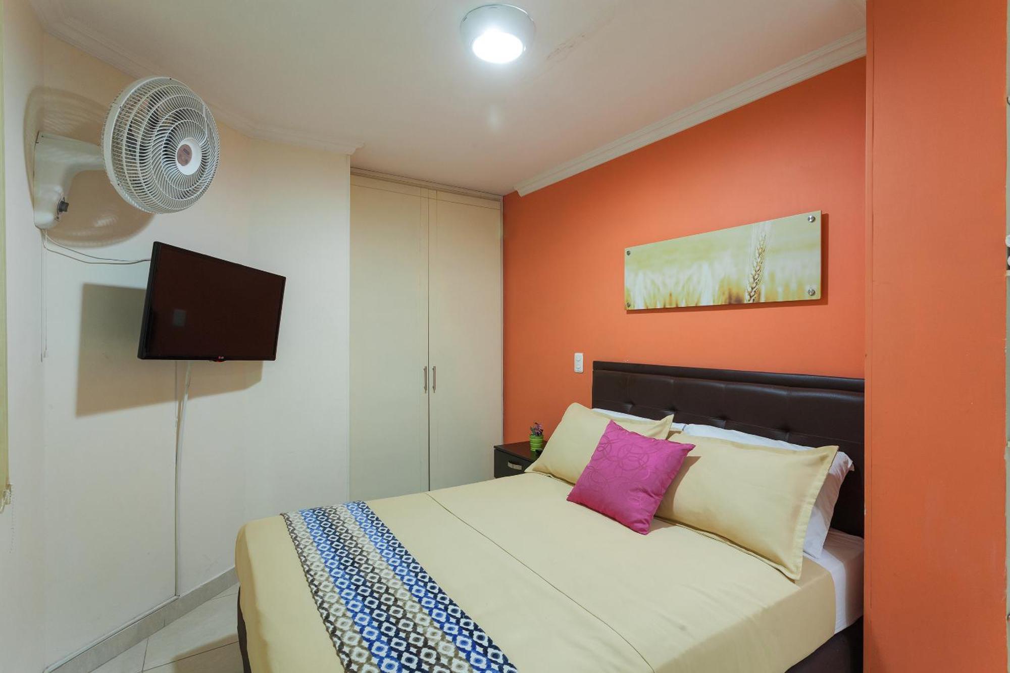 Apartamentos Laureles De La 70 Medellín Kültér fotó
