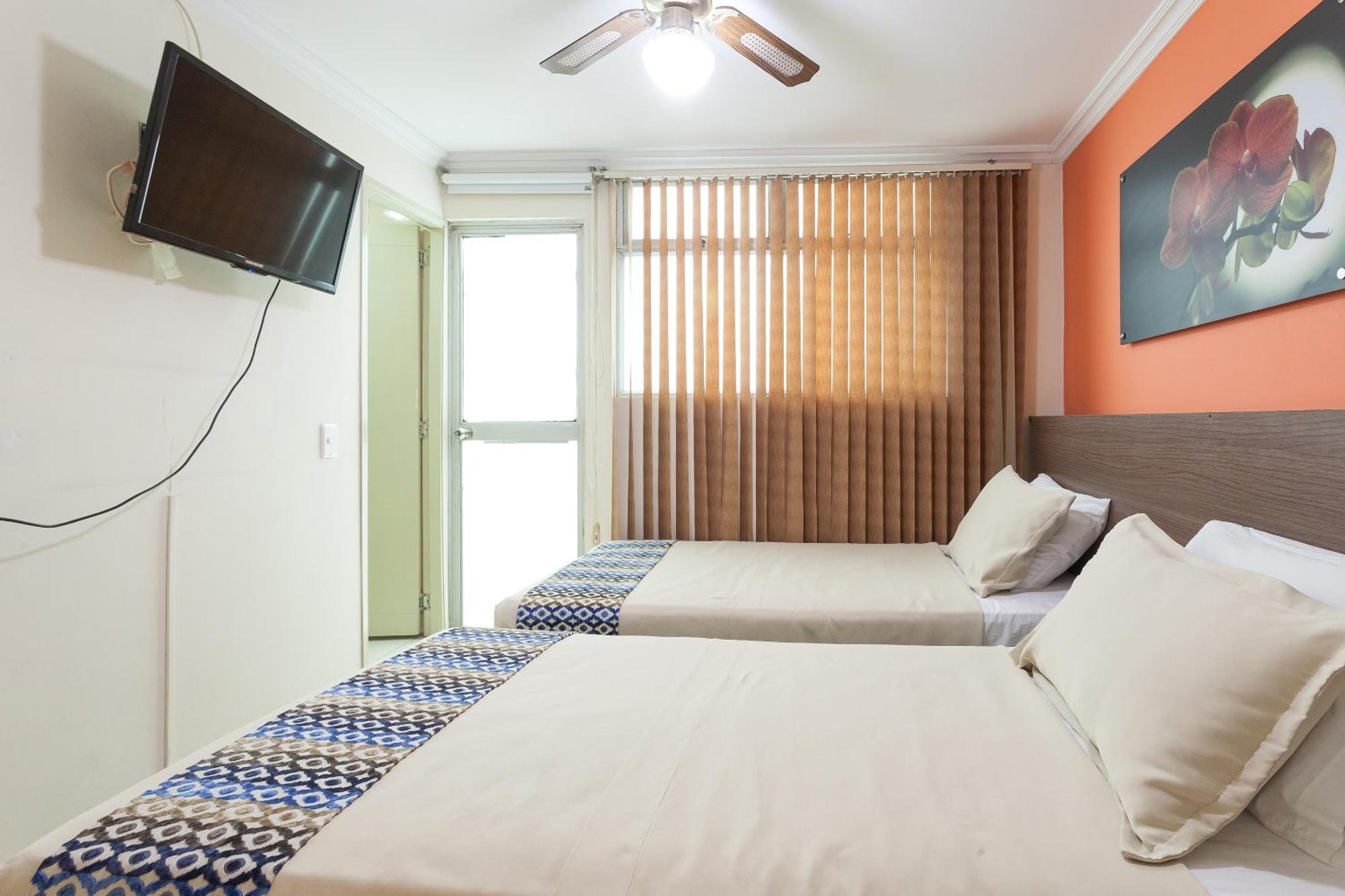 Apartamentos Laureles De La 70 Medellín Kültér fotó