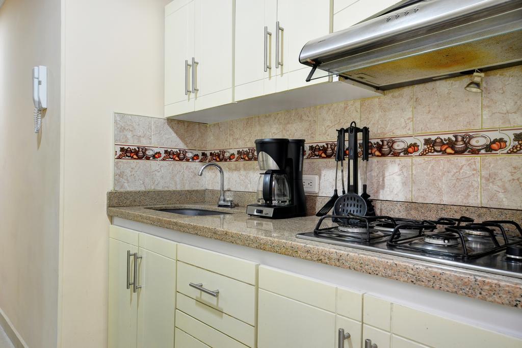 Apartamentos Laureles De La 70 Medellín Kültér fotó