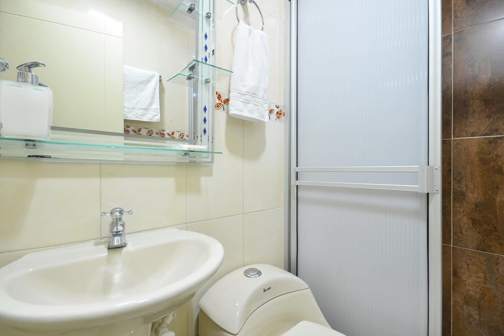 Apartamentos Laureles De La 70 Medellín Kültér fotó